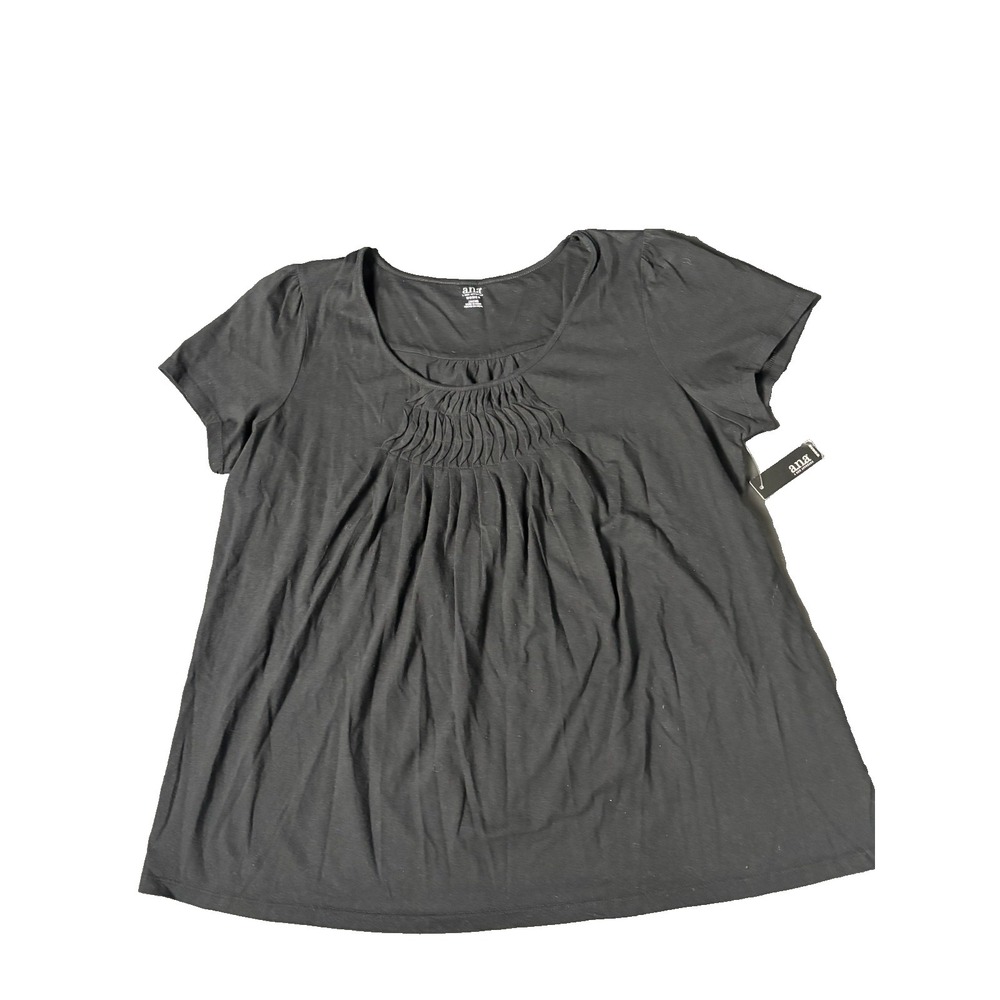A New Approach Top Women's 2X Black Gathered Neck Pleated Front Short Sleeve NWT